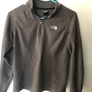 North Face Women’s Pullover